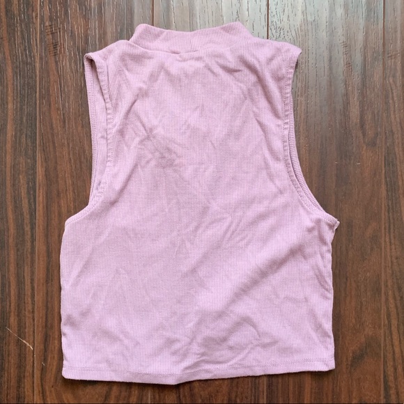 Lace front crop top - Picture 3 of 3